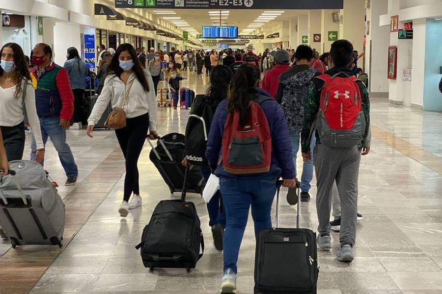 Por trabajos de remodelación AICM ofrece nuevo estacionamiento a viajeros